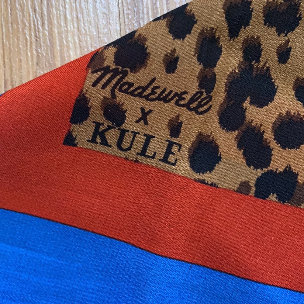 Madewell x Kule 100% silk leopard red blue scarf - Picture 5 of 5